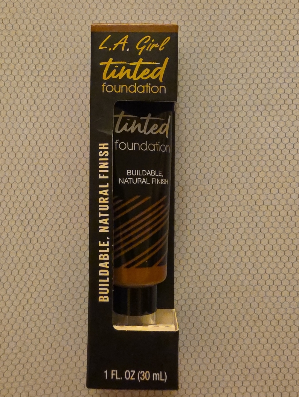 L.A. Girl Tinted Foundation - Warm Tan GLM768 WARM SIENNA NIB